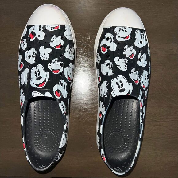 Native Slip On Shoes Disney Mickey Mouse Womens 10 / Mens 8 Black White Red - Picture 6 of 9